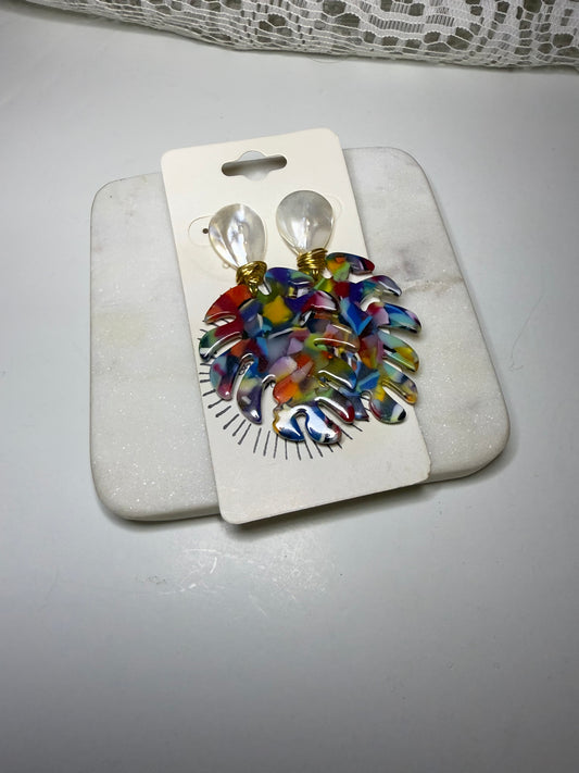 Pearl monstera earrings