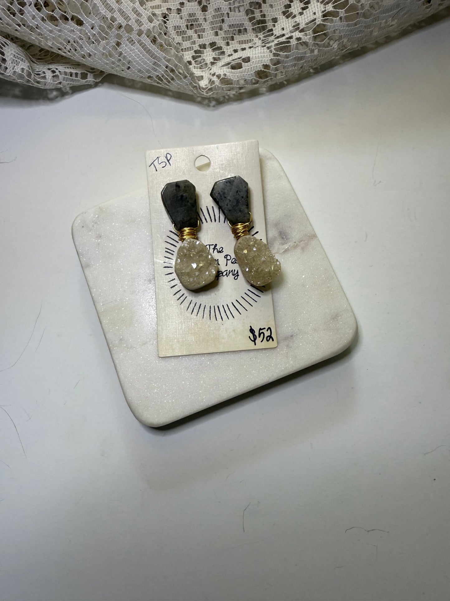 Earthy Elegance: Agate and Crystal Drop Earrings