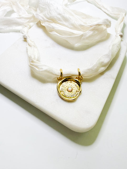 Callie Medallion Sari ribbon necklace