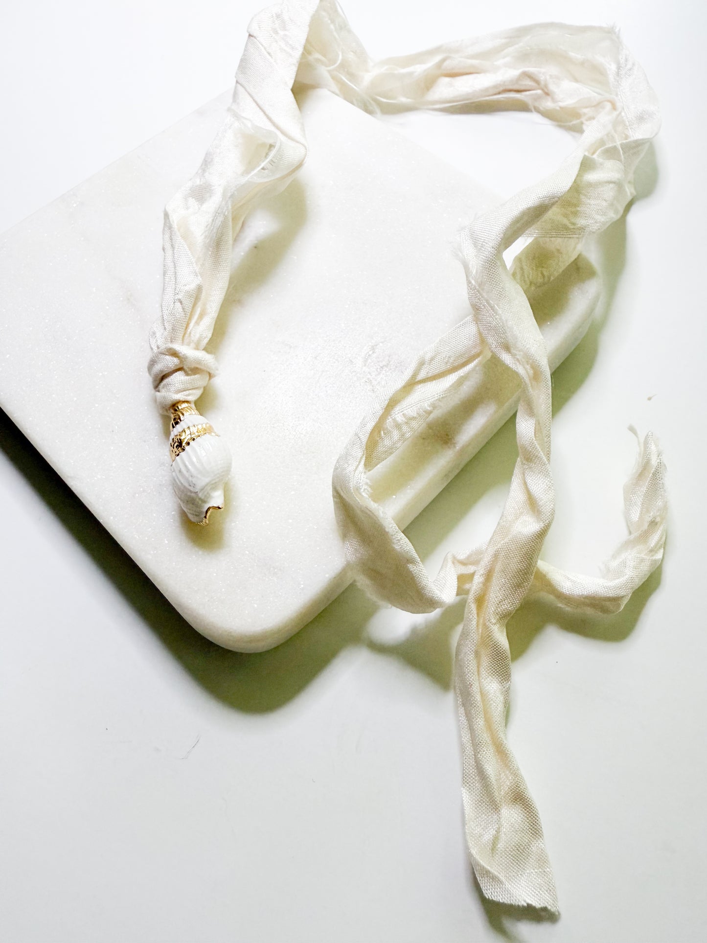 Calypso shell sari necklace
